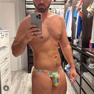 Psittacus Wear Puzzle Print Men's Thong M